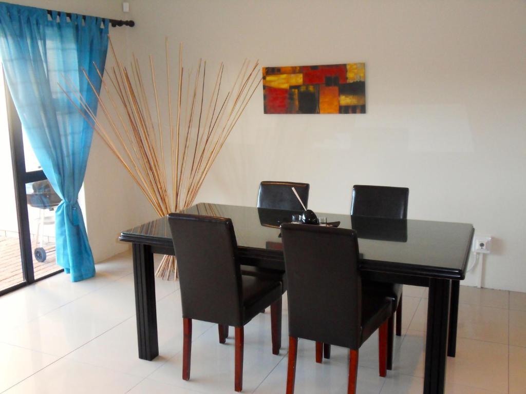 Haus Holzapfel Hotel Beaufort West Quarto foto