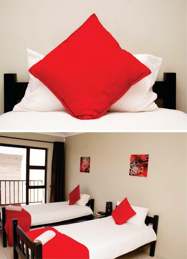 Haus Holzapfel Hotel Beaufort West Exterior foto